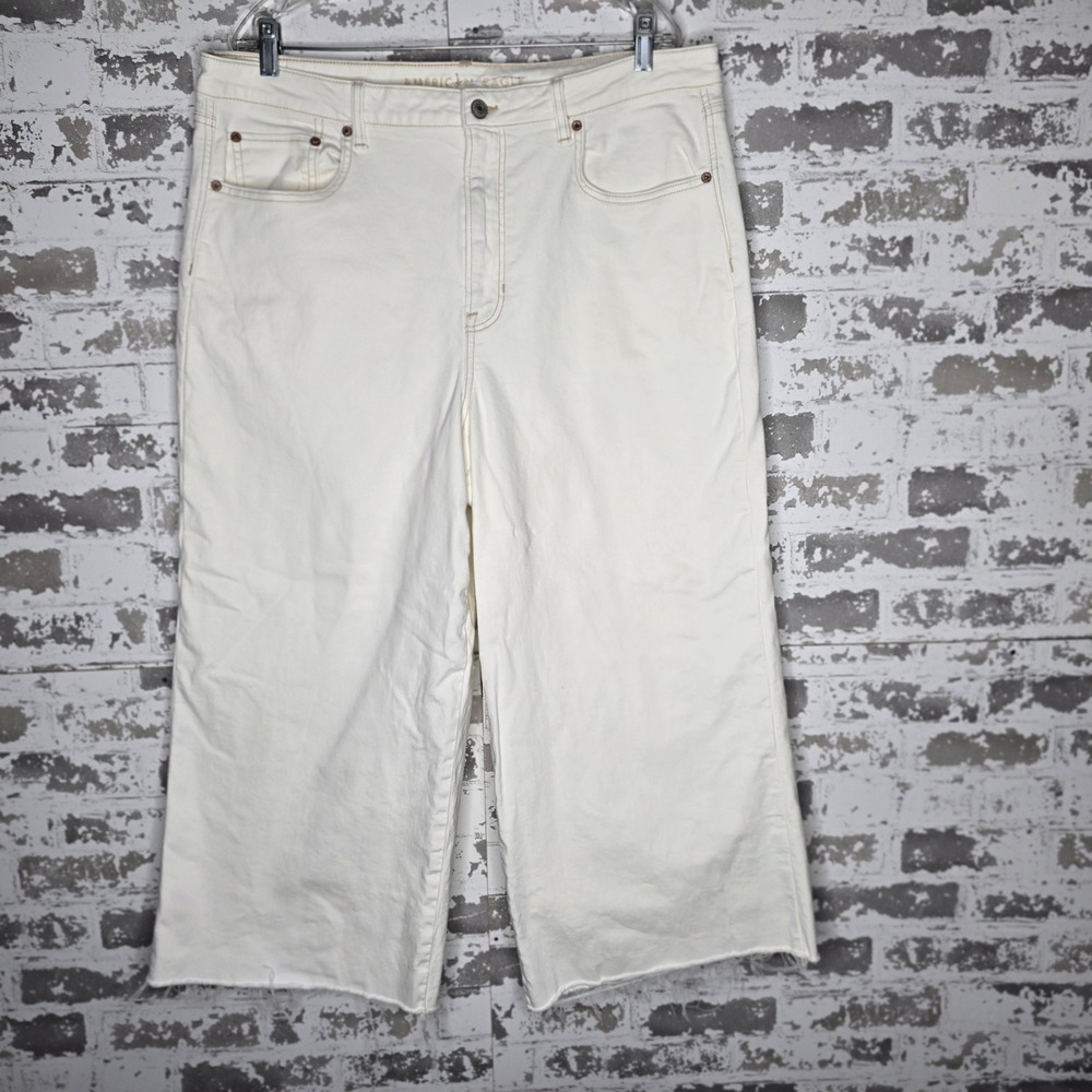 American Eagle White High Rise Wide Leg Crop Jeans Raw Hem Size 18 Regular